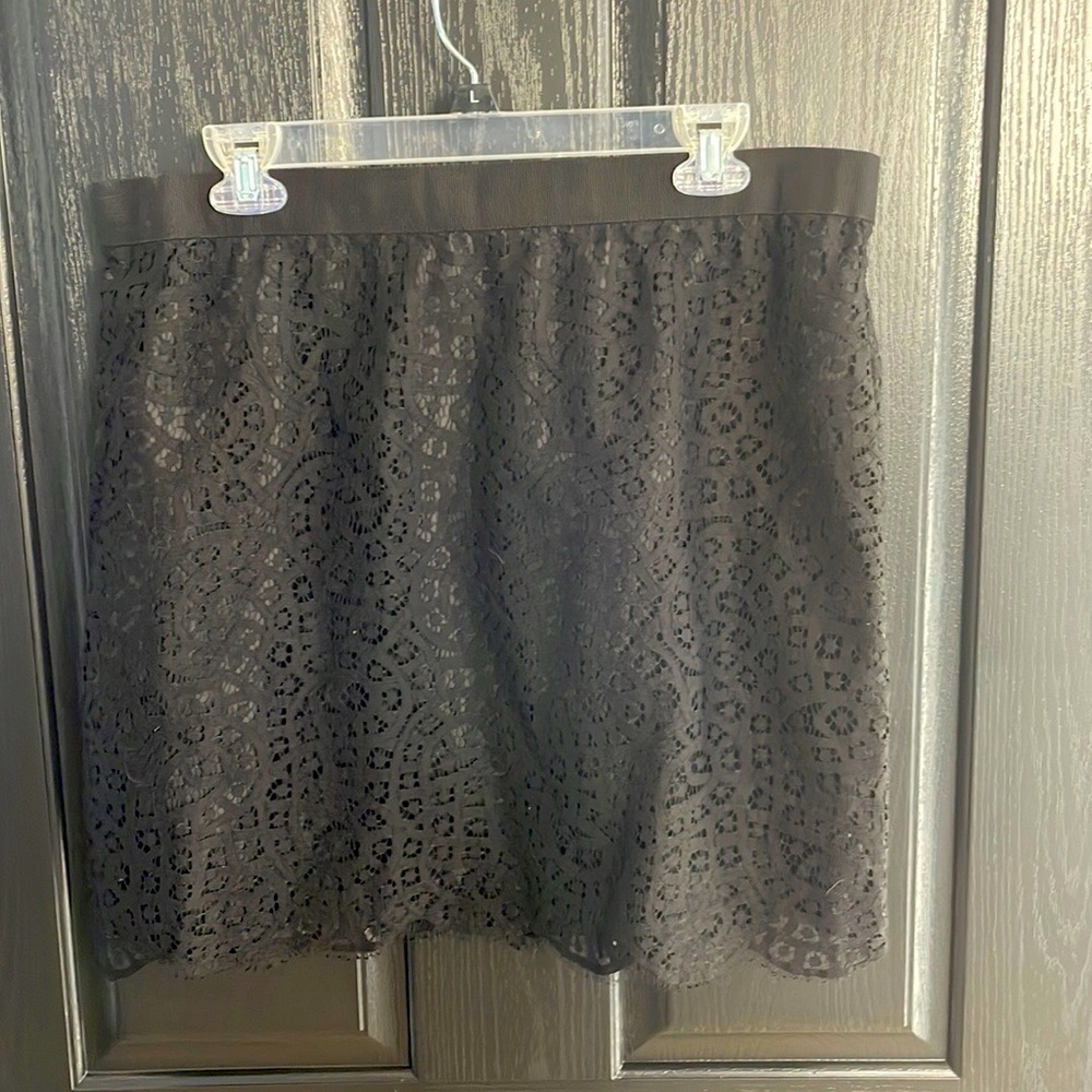 Black mini skirt with lace